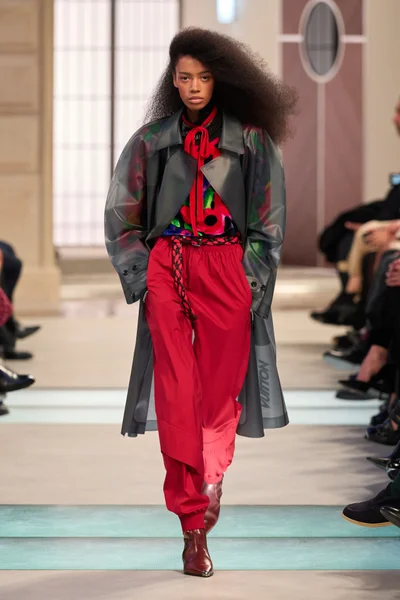 Look 1